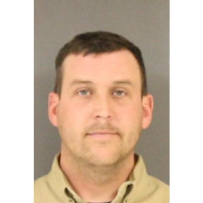 Ex-wrestler pleads guilty again in Mississippi welfare fraud